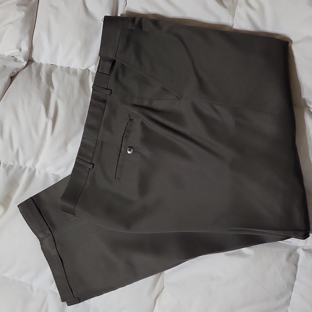 Oak Creek men's pants, 44X30 big, Olive Green